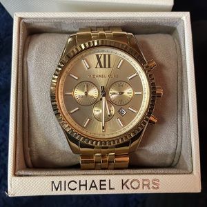 Men’s Michael Kors Watch with original box and extra link
